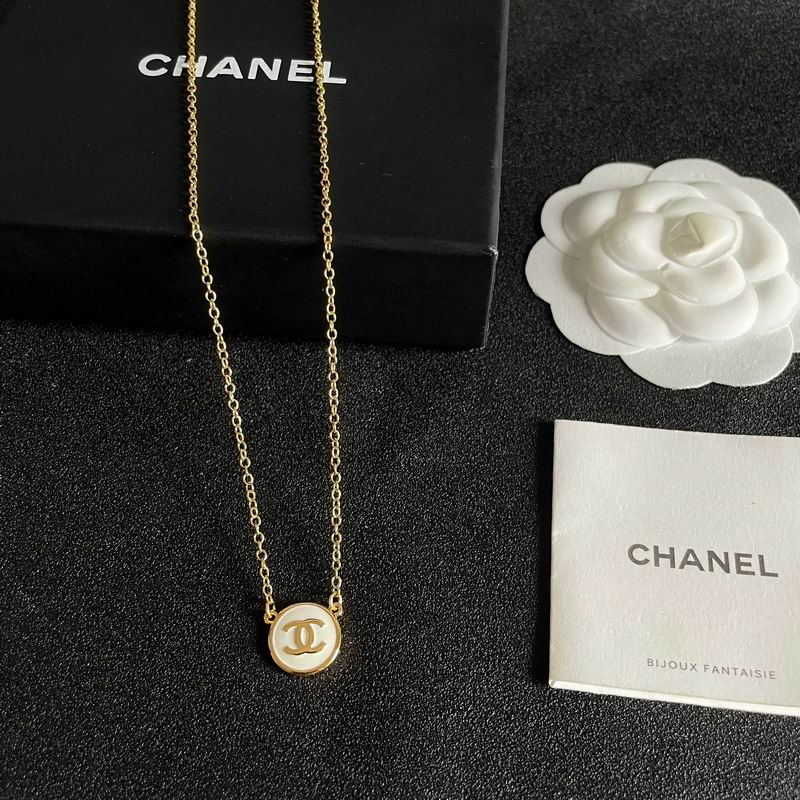 Chanel Necklace 05yxs134